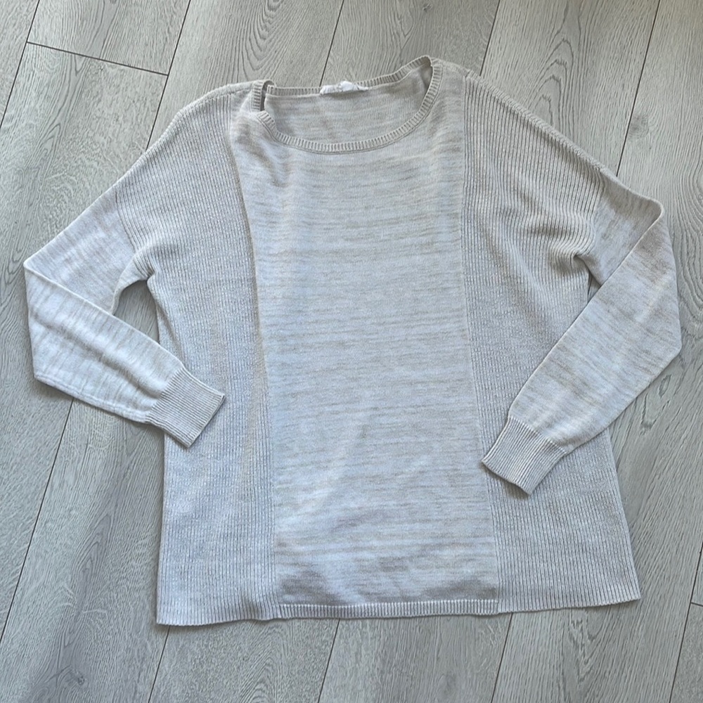 BCBGeneration Sweater Size Medium Beige